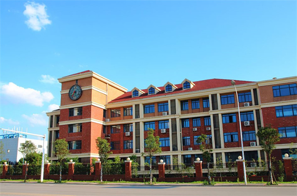 长沙市中嘉高级中学高复部嘉彩班（联考班）